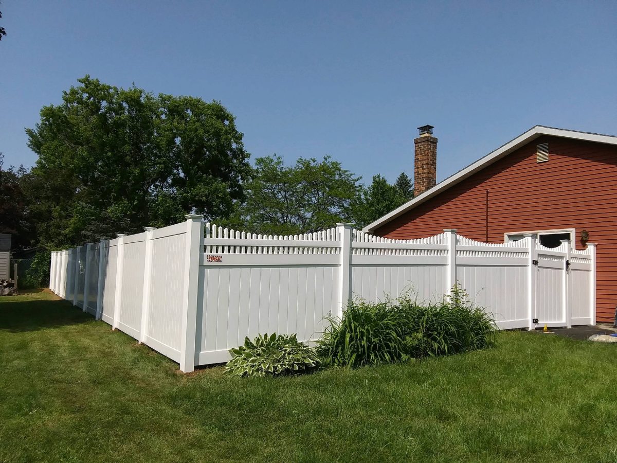 6′ PVC Privacy Fence - Backyard Fence