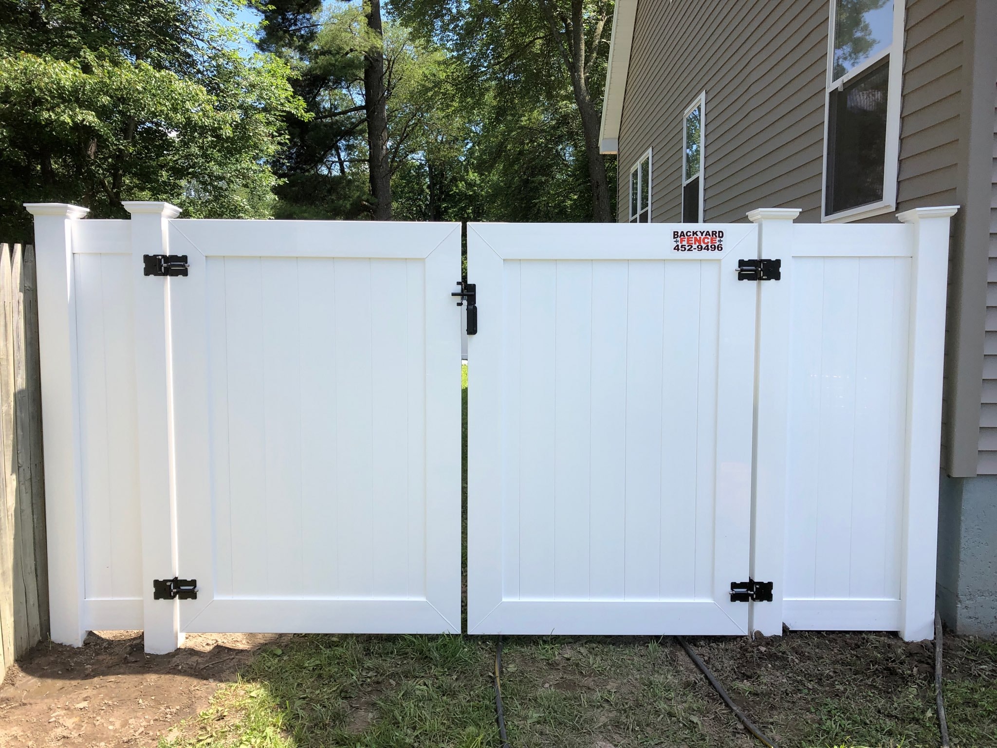 6’ PVC Solid Privacy WHITE with 8’ Wide Double Gate