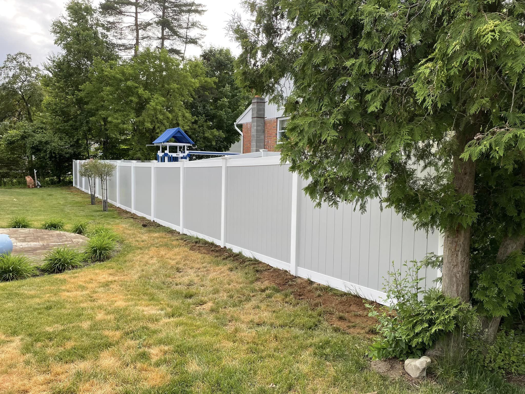 6’ PVC Solid Privacy WHITE with GRAY INFILL